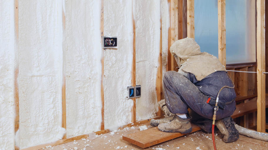 Spray Foam Insulation in Bondurant, IA